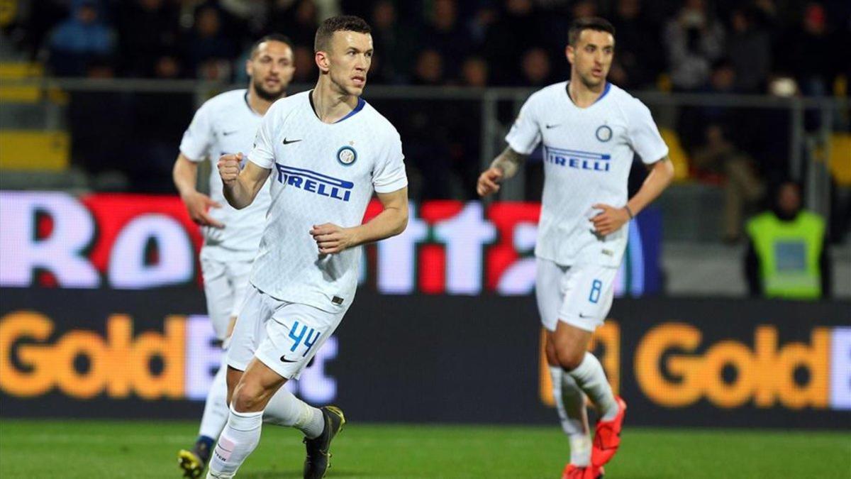El Inter derrotó al Frosinone para acomodarse en el tercer puesto de la Serie A