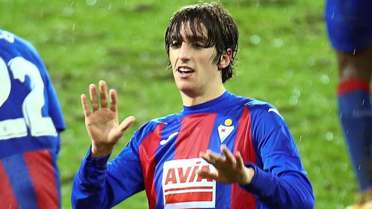 Bryan Gil celebrando su gol ante el Granada