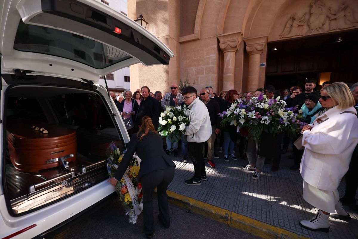 El funeral de Tito Zornoza, en imágenes