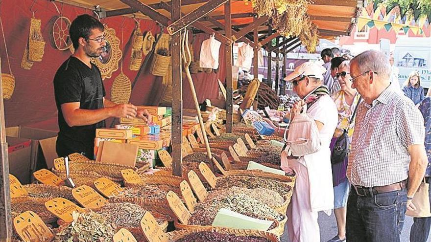 Unos 60 puestos componen el Mercado Medieval de las fiestas