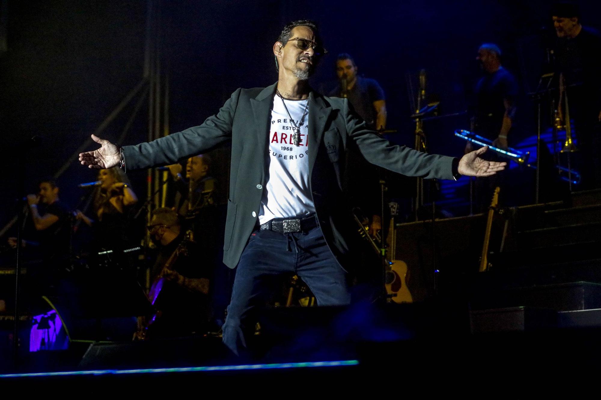 Marc Anthony ofrece su primer concierto en la isla ante 10.000 personas