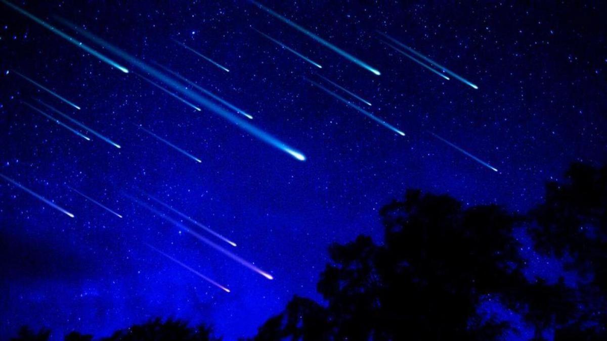 Imagen de archivo de una lluvia de estrellas.