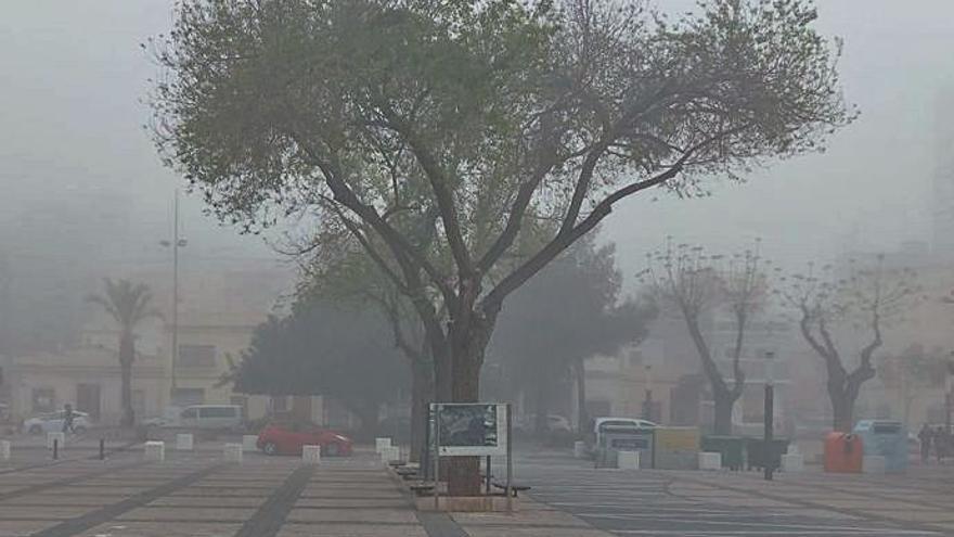 Tavernes de la Valldigna   Niebla de primavera en buena parte de la llanura de la Safor