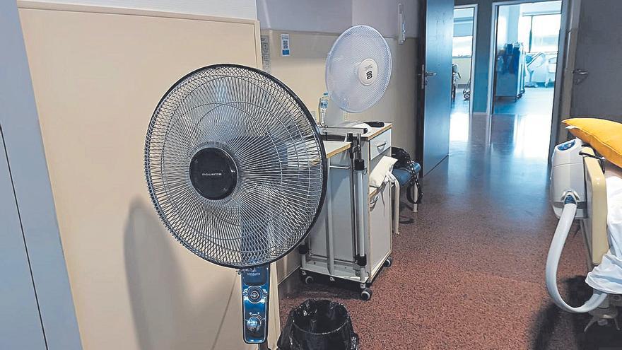 Los pacientes de Son Llatzer se traen ventiladores de casa para paliar el calor