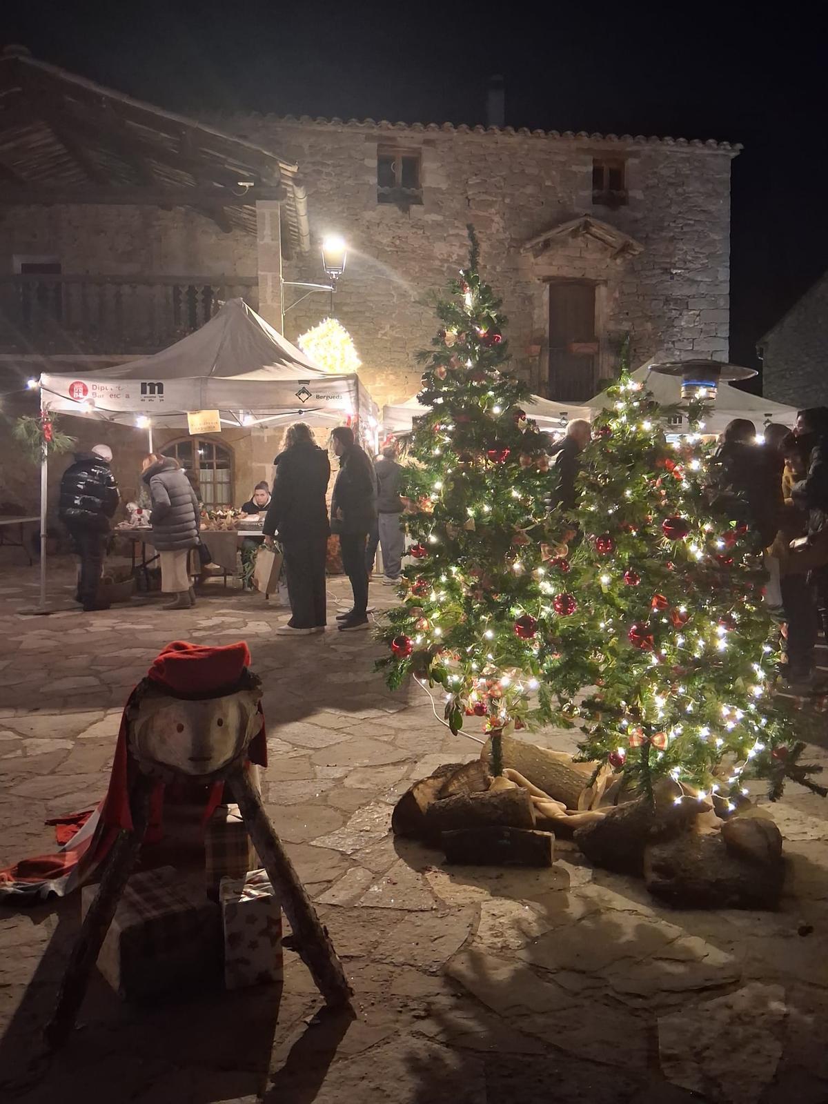 Parades al mercat de Nadal de Montclar