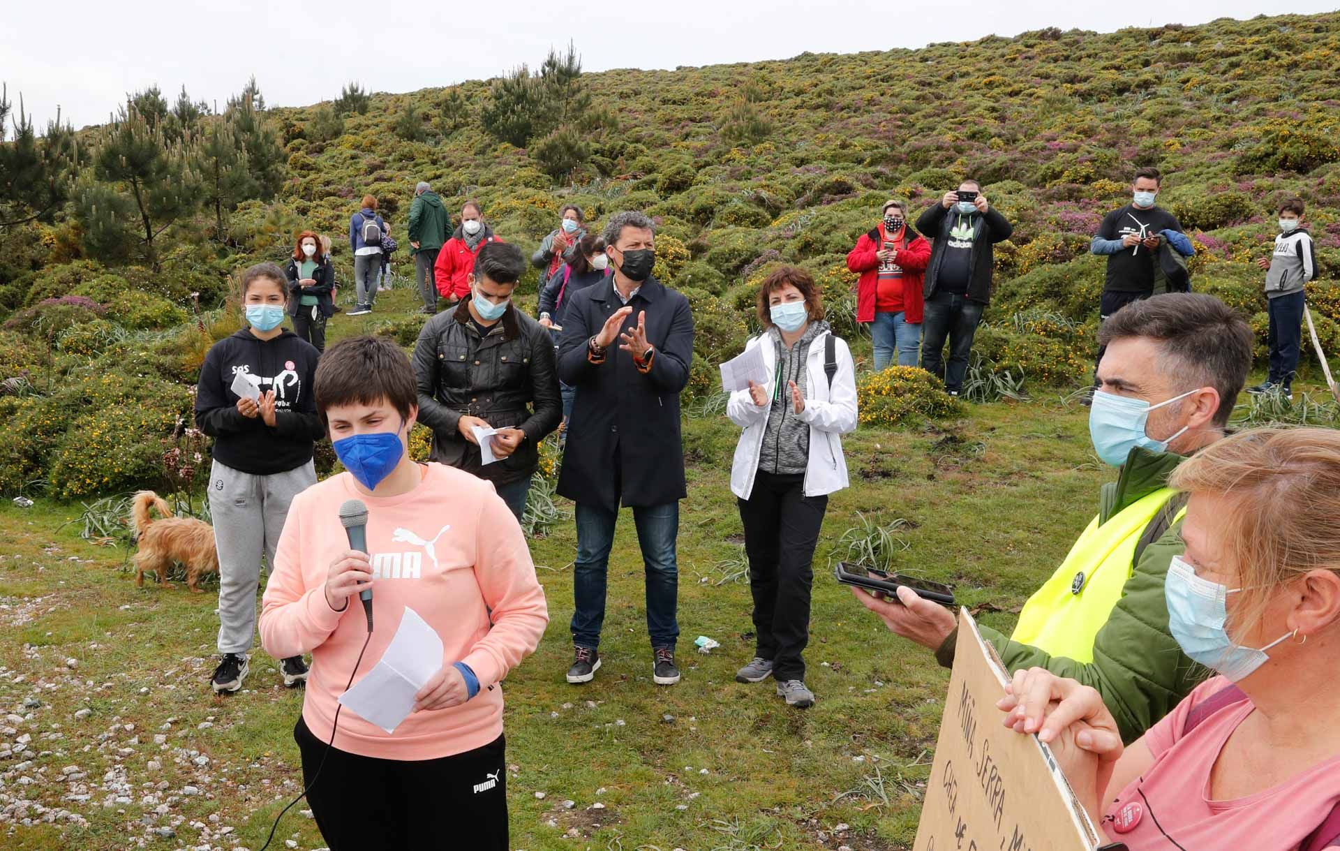 Marcha contra los parques eólicos en A Groba