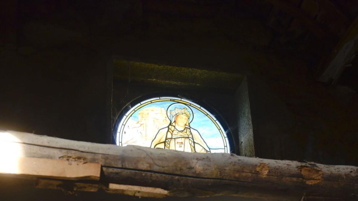 Las 'sorpresas' de la reforma de la Orden Tercera de A Coruña: «Nos encontramos madera de poca calidad y podrida»