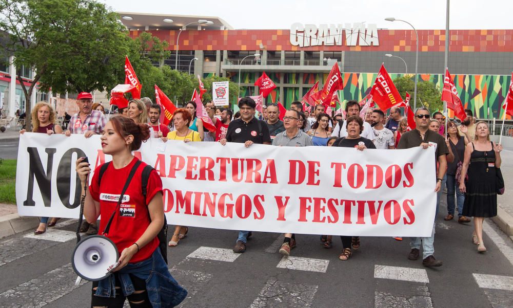 Manifestación contra la apertura del comercio los domingos