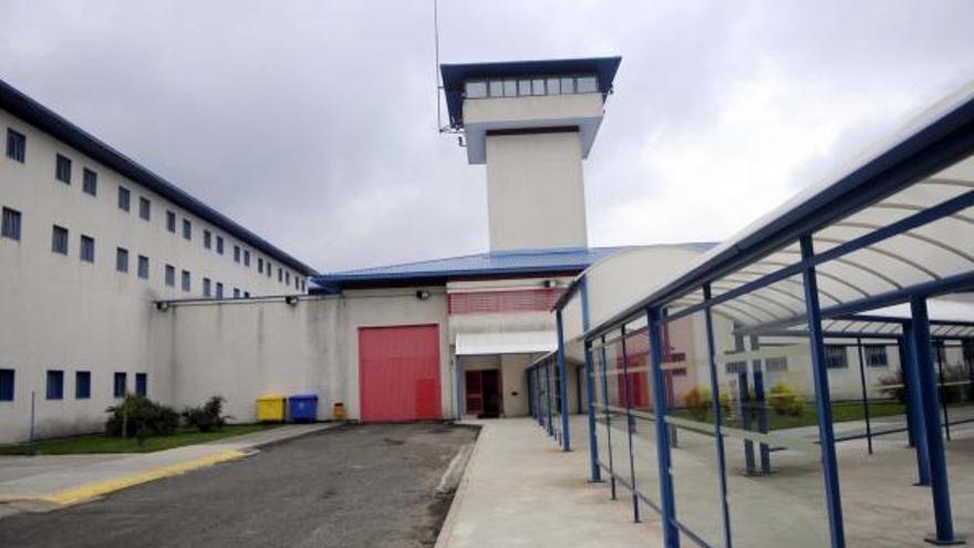 Denuncian que el año pasado hubo 12 agresiones a funcionarios en la prisión  de A Lama - Faro de Vigo