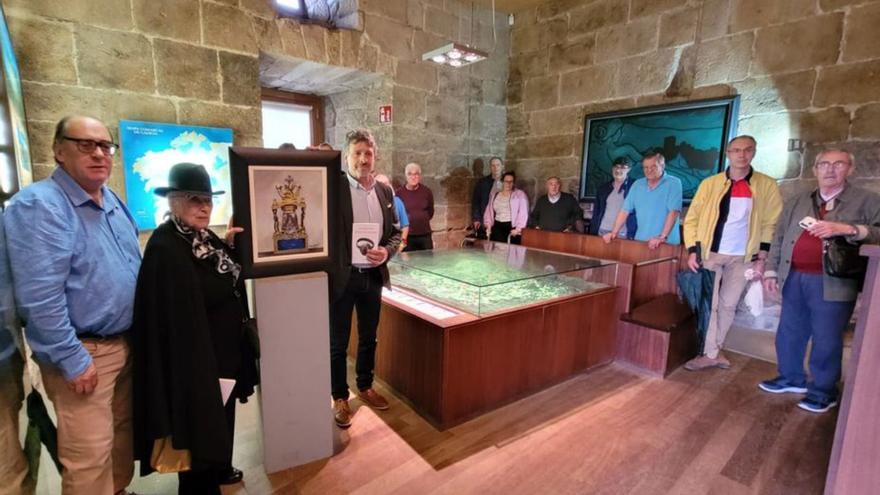 Pintores e escultores galegos crearán imaxes da desaparecida Virxe do Cristal