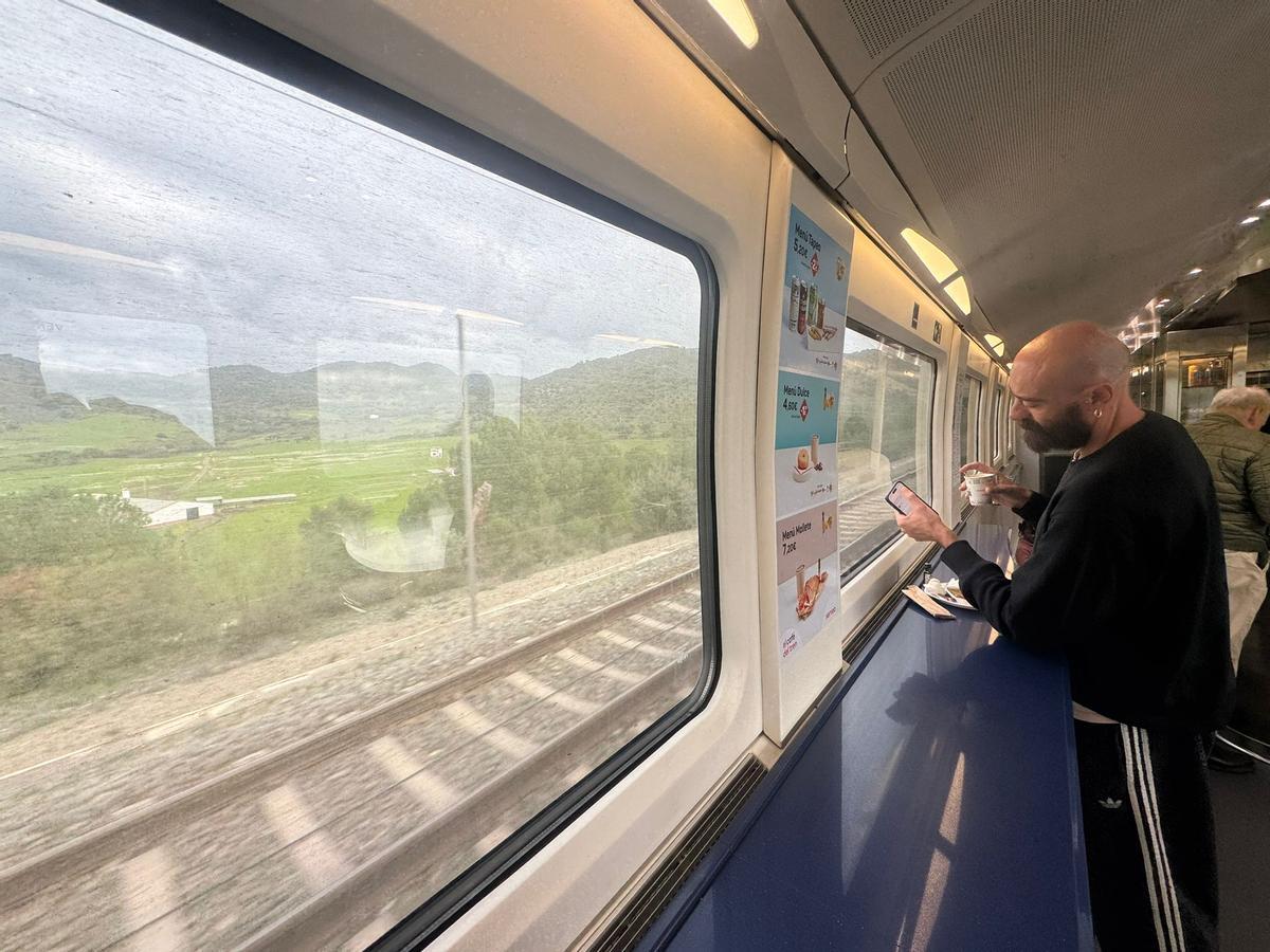 Regresan los servicios de Renfe, Iryo y Ouigo tras ser reparado el tramo afectado por el trágico accidente ferroviario de Adamuz