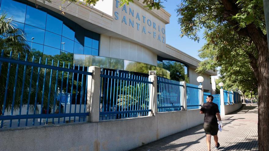 El número de cremaciones que plantea realizar el tanatorio de Sant Joan (salen a más de una al día)