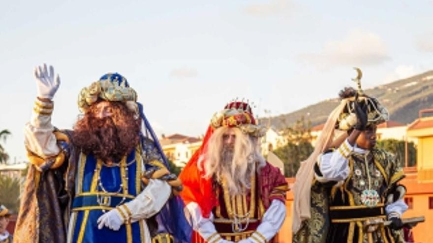 Llegada y acto de recibimiento de SSMM los Reyes Magos de Oriente