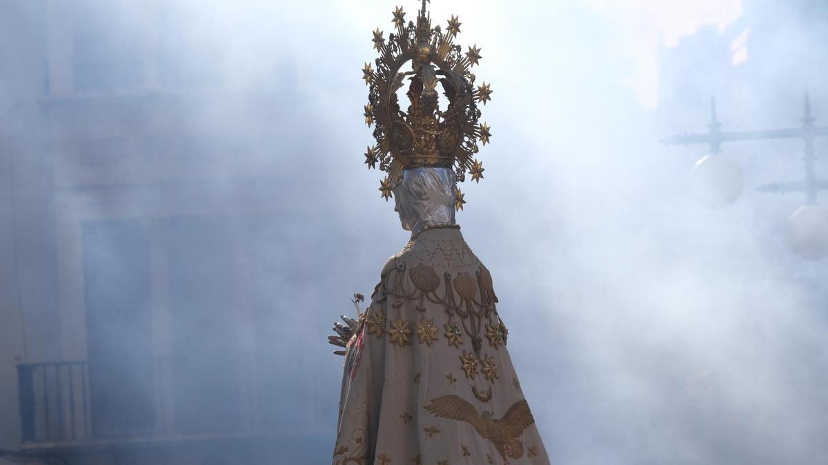 Una imagen de la patrona de Elche en las pasadas fiestas de la Venida de la Virgen