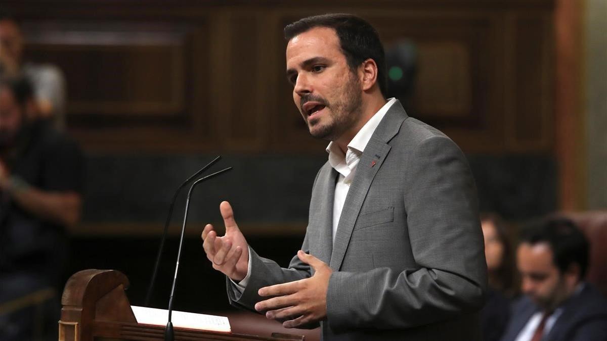 Alberto Garzón, líder de Izquierda Unida, en su intervención durante la primera ronda de la investidura de Pedro Sánchez