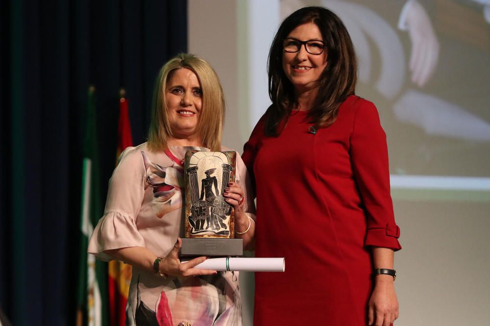 El Gobierno andaluz entrega los premios Bandera de Andalucía con motivo del 28-F Adelfa Calvo, Manuel Sarria, Francisco Cabello y la Escuela Superior de Arte Dramático, entre los galardonados