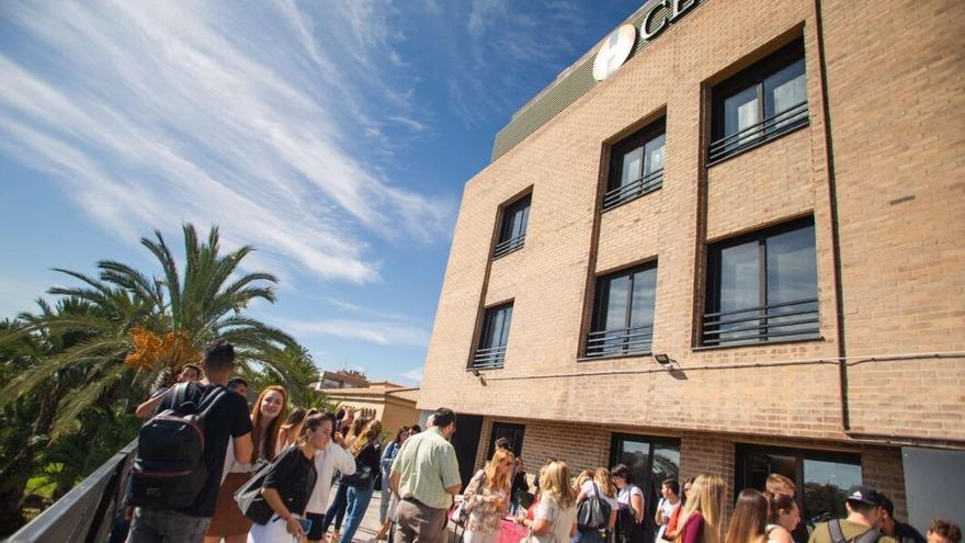 “Tu talento merece oportunidades”: Descubre cómo funciona el sistema de becas del CEU UCH