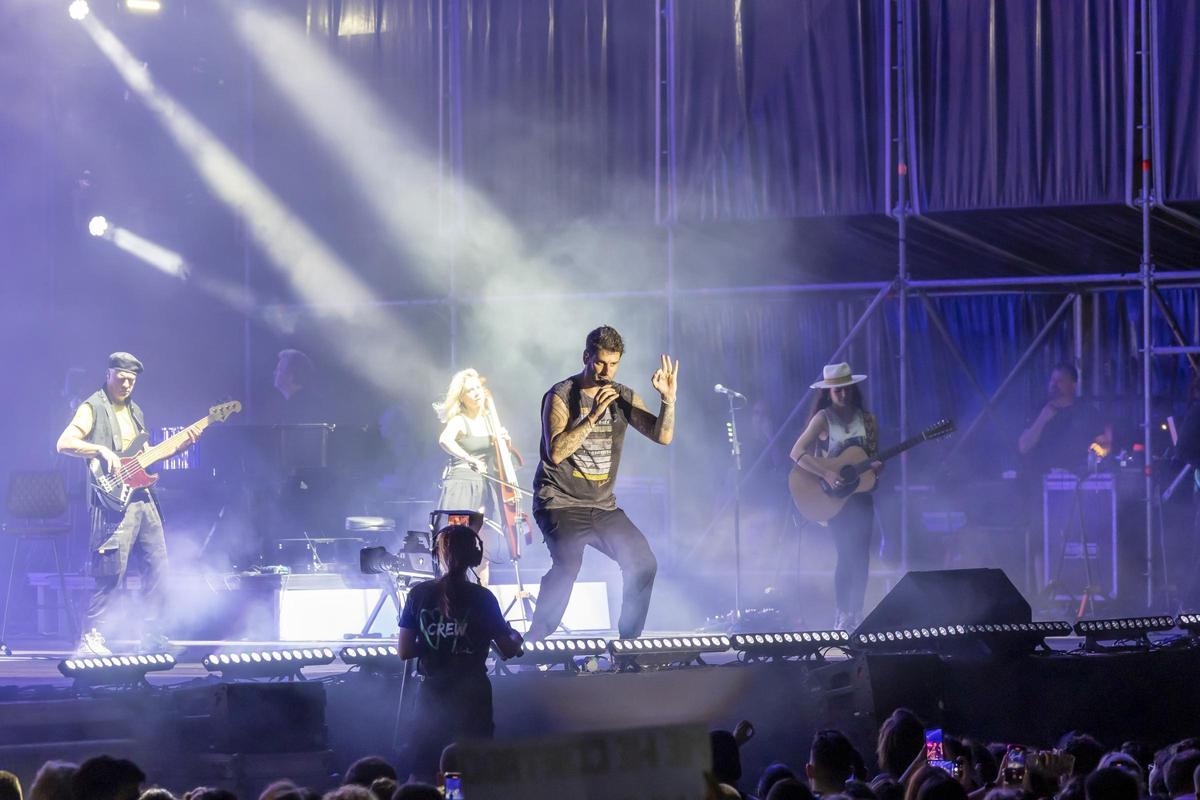 Más de 8.500 personas disfrutan del concierto de Melendi en Brilla Torrevieja