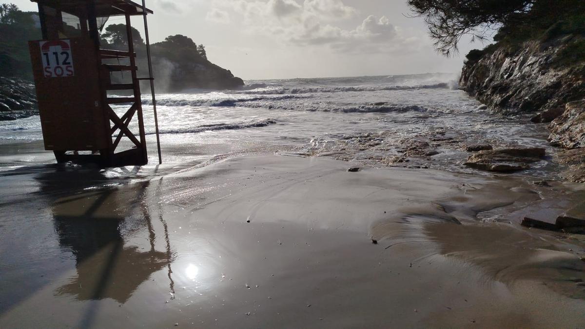Los efectos de la borrasca en las playas de Manacor