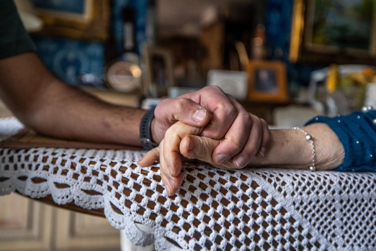 "El peso invisible de los cuidados"