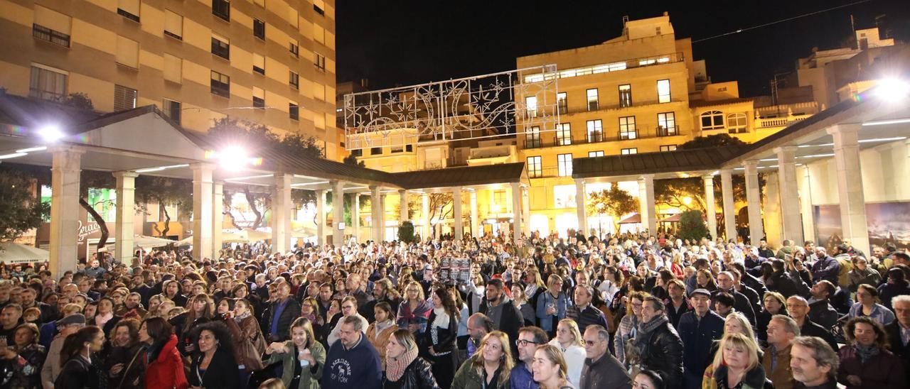 Concentración de apoyo a las tascas de Castelló, celebrada en noviembre de 2019 en la plaza Santa Clara.