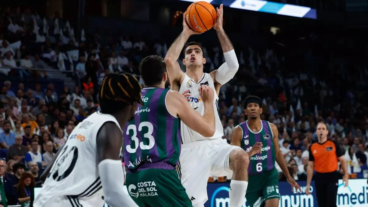 El Madrid se divierte a costa de Unicaja