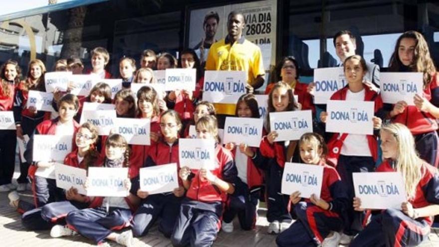 Global, el Club de Baloncesto Gran Canaria y el Colegio Arenas se unen a la campaña ‘Dona 1 día’ de UNICEF