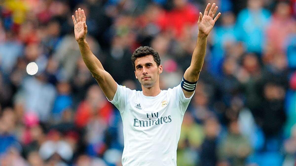Arbeloa, despidiéndose de su afición
