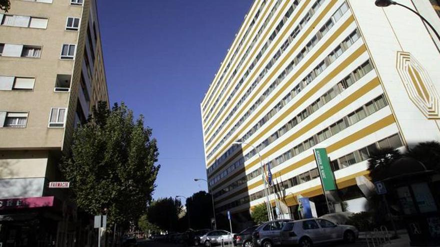 La Junta pone a la venta ocho edificios de Córdoba para alquilarlos después