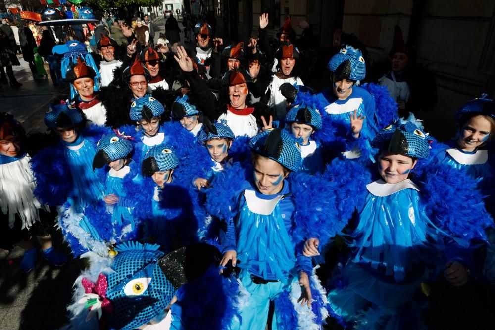 Desfile infantil de disfraces en el Jovellanos