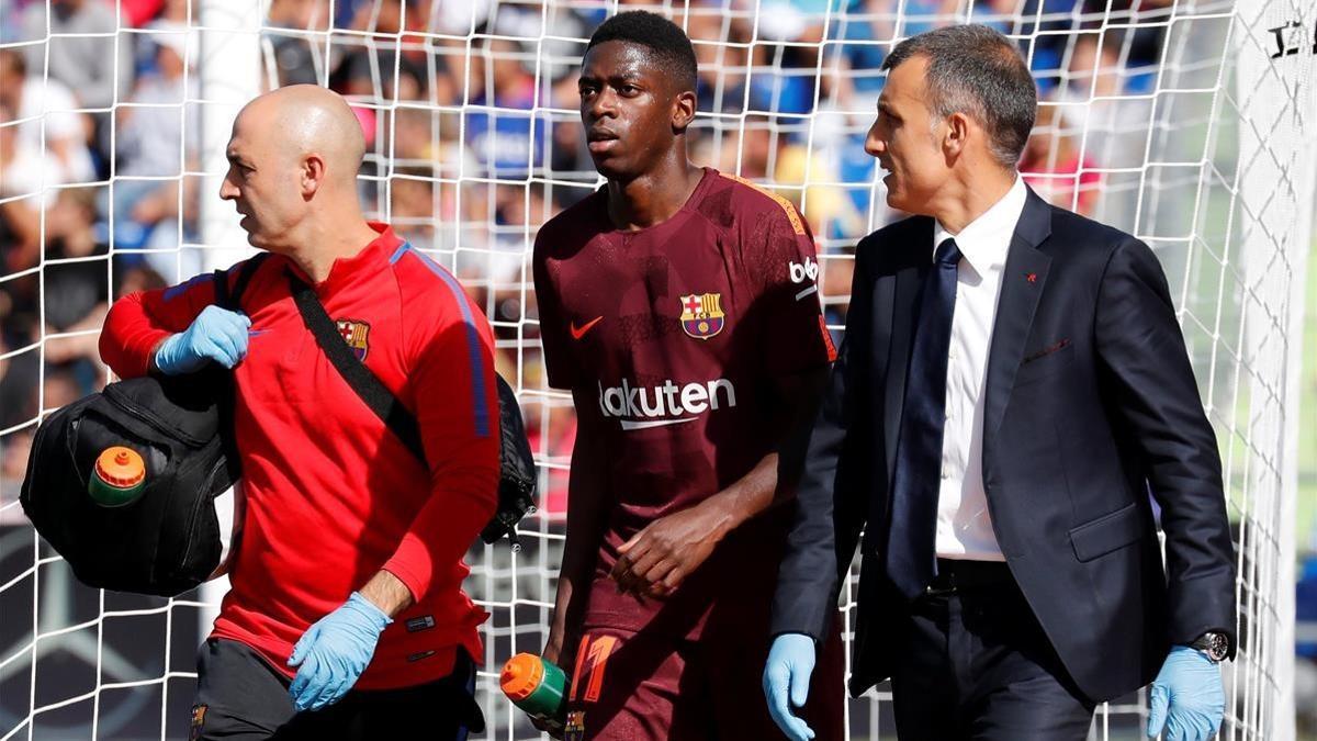 Ousmane Dembélé se retira lesionado del Coliseum Alfonso Pérez.