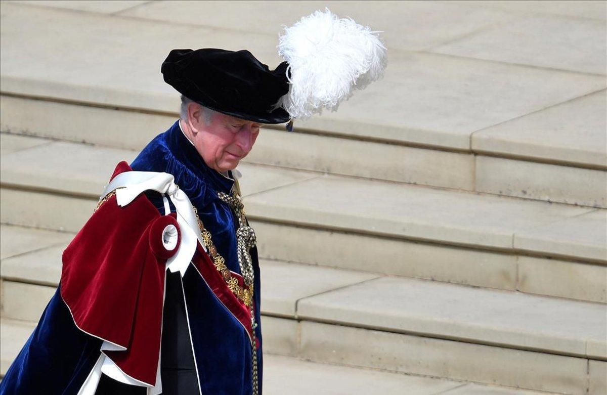 zentauroepp45771417 file photo britain s prince charles departs after attending181107125619 zentauroepp45771417 file photo britain s prince charles departs after attending181107125619