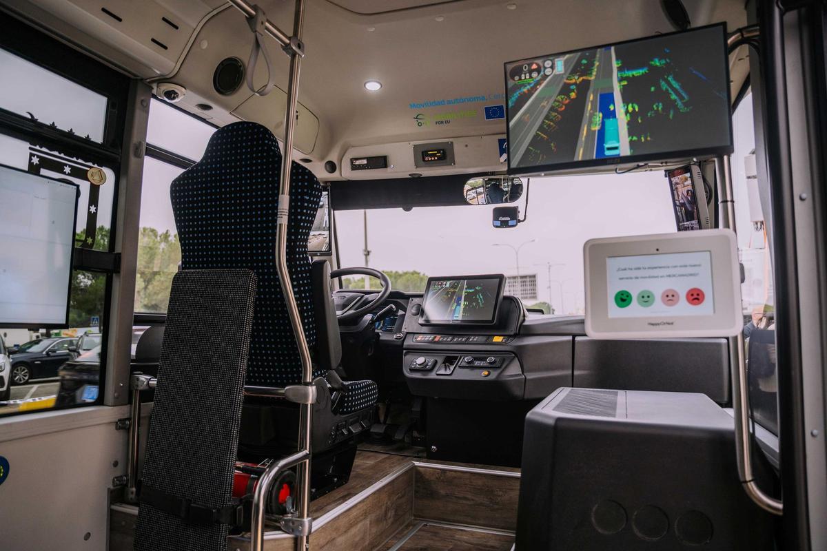 Interior del autobús autónomo de Alsa.