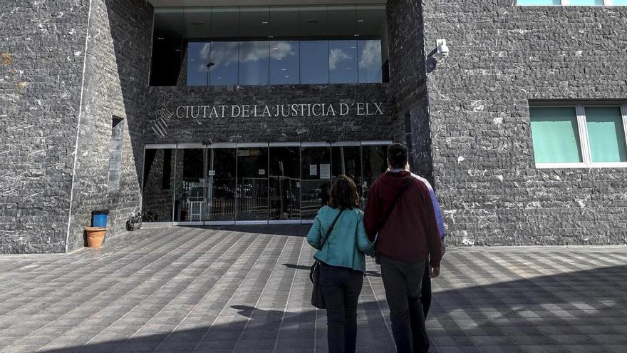 El Supremo condena a un hombre que &quot;robó&quot; datos bancarios de su exmujer para demandarla