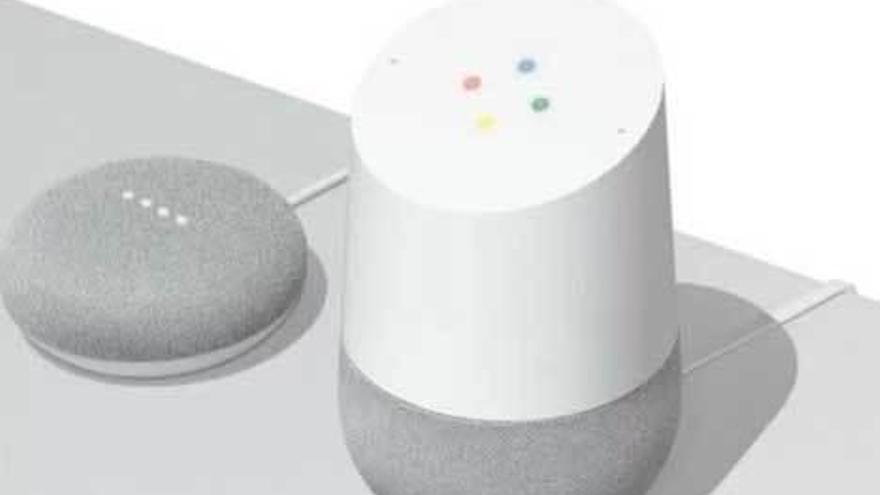 Los altavoces inteligentes para el hogar Google Home y Google Mini.