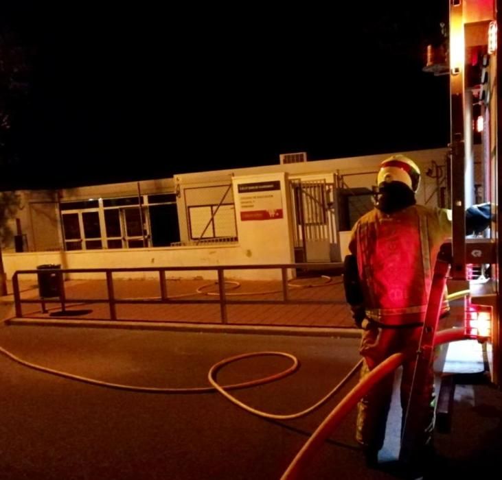 Un incendio en el Colegio Dama de Guardamar obliga a suspender las clases