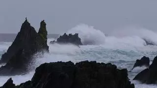 La borrasca Claudia entra en Galicia a 122 km/h con alerta naranja en el mar