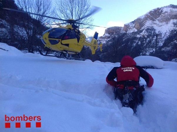 Rescat de persones aïllades per la neu a Saldes