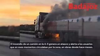 Un camión se incendia en un tramo en obras de la A-5 a la altura de Badajoz