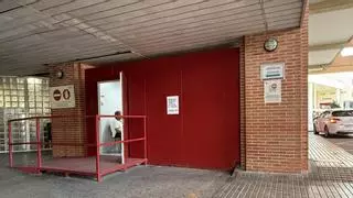 Un vecino de Murcia espera más de 13 horas en Urgencias de la Arrixaca el resultado de una prueba