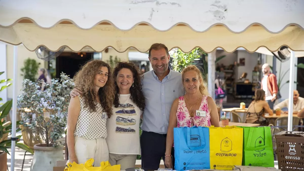 Ibiza instala un estand informativo sobre la gestión de residuos en el Festival Fantasia