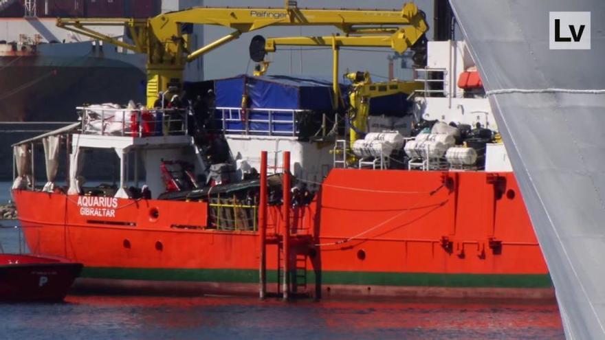 Así ha atracado el Aquarius en València