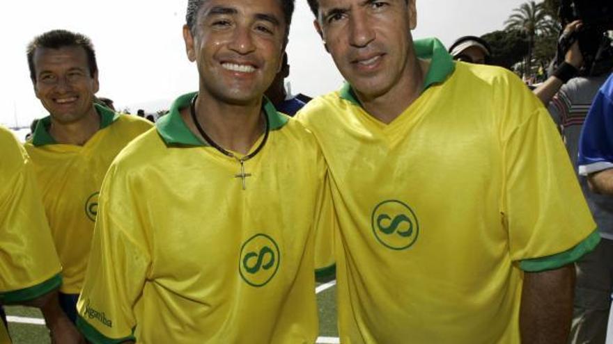 Bebeto junto a Careca.