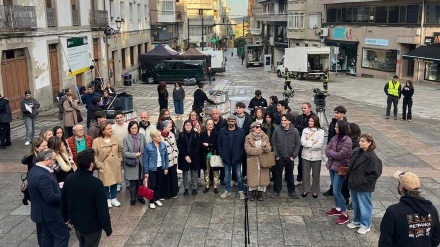 Rodaje de «O pesadelo das vacas» en la Praza da Igrexa de Lalín |