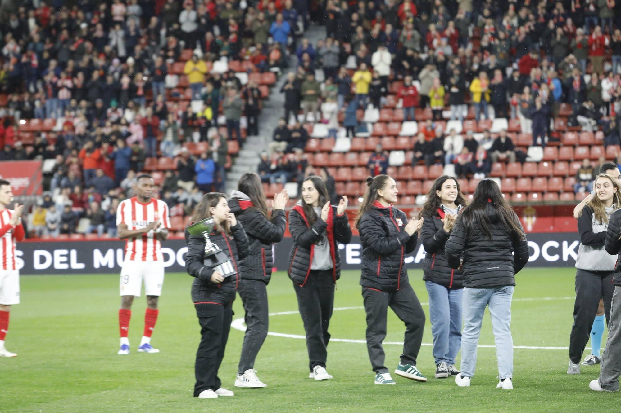 EN IMÁGENES: Partido y ambiente del Sporting-Albacete en El Molinón