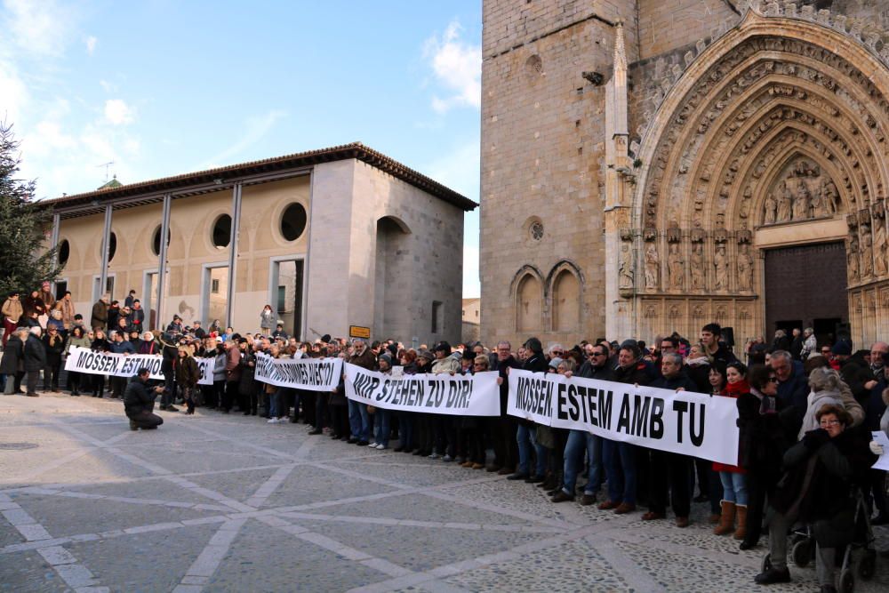 Protesta a Castelló en contra de la decisió del Bisbat de rellevar el mossèn