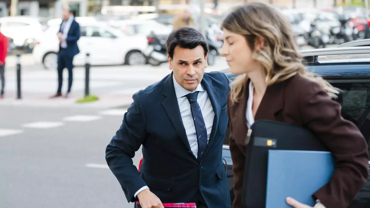 La jueza de los delitos fiscales de la pareja de Ayuso puede acceder a los escritos en los que su abogado admitió el fraude