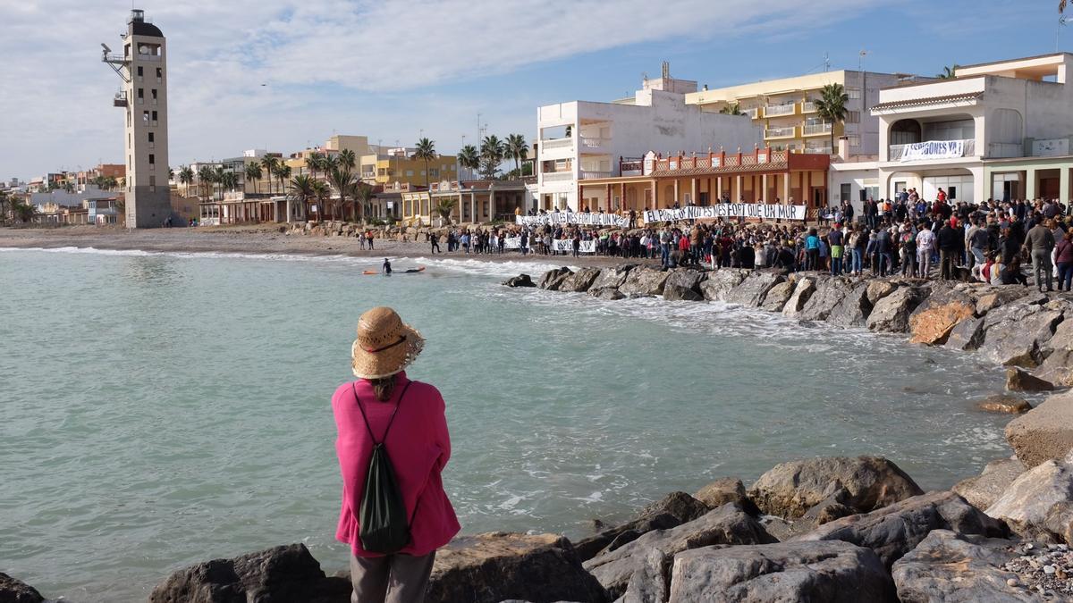 La defensa de la costa tendrá un protagonismo especial en las actividades estivales previstas.