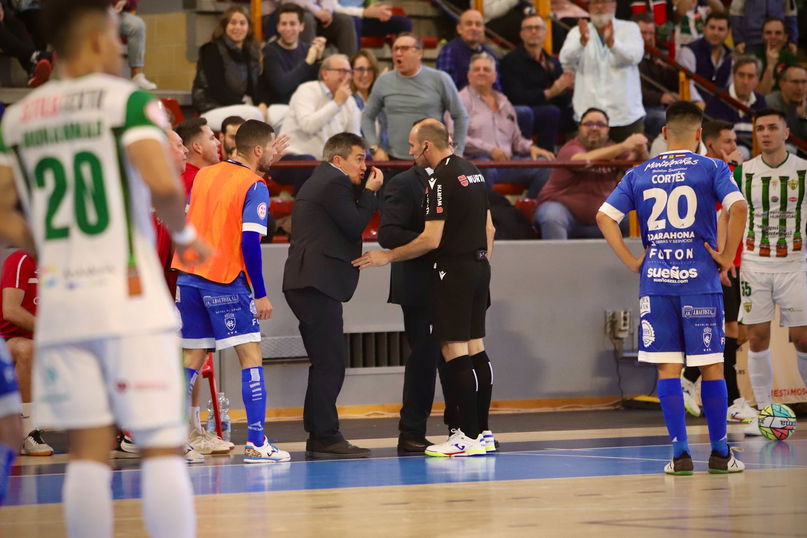 Córdoba Futsal - Manzanares : el partido en Vista Alegre en imágenes