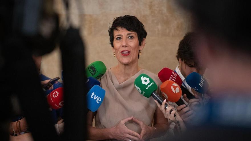 Elma Saiz visita este lunes Ceuta para abordar con Vivas la situación humanitaria tras la entrada masiva de migrantes